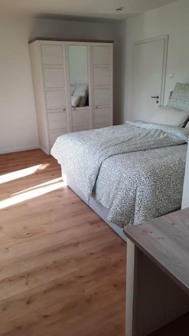 Neubau Ferienwohnung - Wallsbuell Wallsbull Buitenkant foto