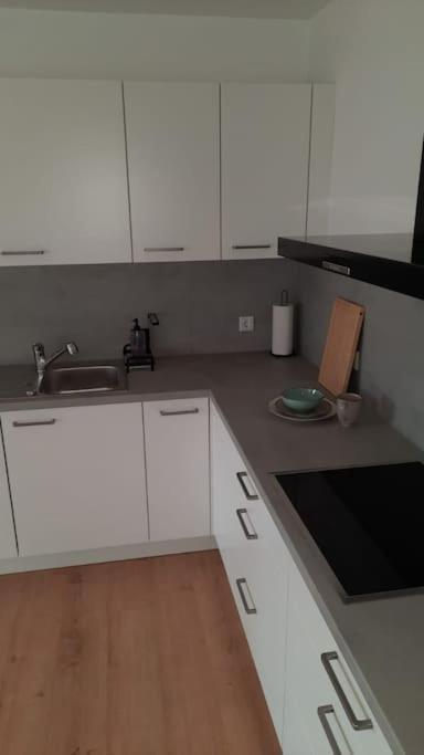 Neubau Ferienwohnung - Wallsbuell Wallsbull Buitenkant foto