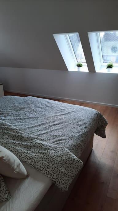 Neubau Ferienwohnung - Wallsbuell Wallsbull Buitenkant foto